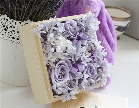 LOVIN ROSE花礼套装 永生花礼盒